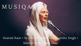 Snatam Kaur ⋄ In concert with GuruGanesha Singh ⋄ Manish Vyas ⋄ Ram Dass