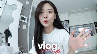 하루를 꽉 담은 vlog. 모닝 러닝, 눈 커지는 겟레디윗미, 연희동 작업하기 좋은 카페, 정호영 셰프 우동카덴, 클렌징하고 나이트케어까지 .. 