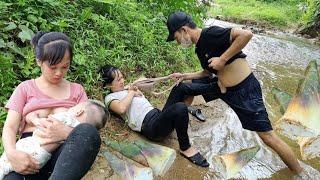 Single mother went to pick bamboo shoots to make sour bamboo shoots- was attacked by bad guys and...