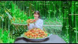Rural food eats up mother's secret spicy crab