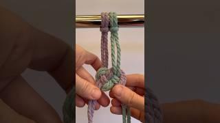 How to Tie a Josephine Knot in Macrame Using 4 Cords #macrametutorial #diymacrame
