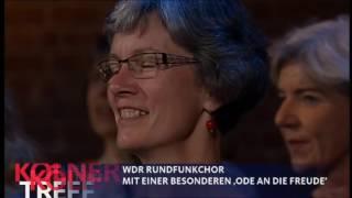 Der Kölner Rundfunkchor singt beim „Kölner Treff“ zu Ehren von Bettina Böttinger