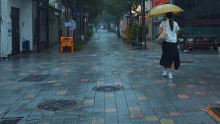 [4K] Relaxing walk in the heavy rain at city alley. 폭우가 내리지만, 고즈넉한 청주 성안길. 빗소리  ASMR