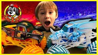 FIRE & ICE Monster Jam Trucks - Inside to Outside Downhill Race! (WHIPLASH, DRAGONOID, BLACK OPS)