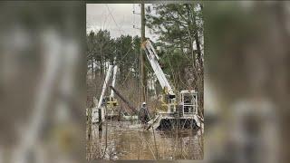 Tree that fell onto transmission line caused thousands of outages in Benton County