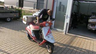 De 130cc Honda Vision weer klaar maken.