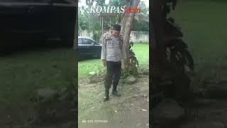 Momen Saat Ular Bikin Geger Penghitungan Suara Pilkada karena Masuk Celana Ketua PPK