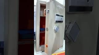 Két sắt thông minh Liberty Safe LB68S