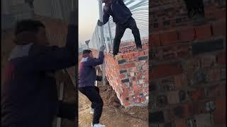 Installation process of the steel frame for the greenhouse