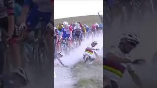 Alaphilippe crashed