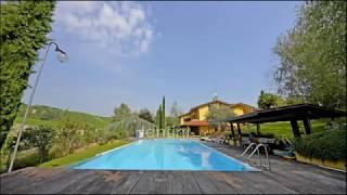 Villa con piscina a Rosignano Monferrato (AL)