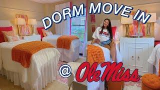 FRESHMAN DORM MOVE IN VLOG 2023: at Ole Miss (Crosby Hall)