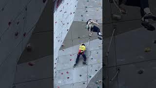 하하하…? #bouldering #kanderstegbouldering #클라이밍 #climbing #climb #climber #rockclimbing #볼더링