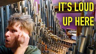 Standing INSIDE A 1000 Pipe WURLITZER ORGAN IS EAR BLISTERINGLY LOUD