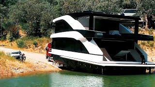 Most incredible houseboats on water