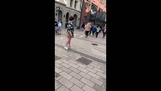 Old women goes crazy in Belfast ️