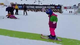 Child learns skiing in Solden | Горнолыжное занятие с 4-х летним ребенком в Зельдене