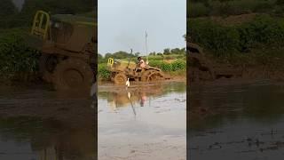 John Deere tractor stuck in mud #shorts #trending #tractor