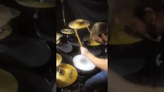 Short cover of one of my favorite tracks. Liferuiner 1990 #drums #liferuiner