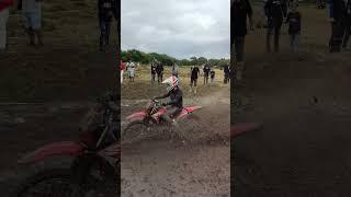 Honda CRF Mujer y Enduro en el barro Una combinación ganadora - edwardburgos2008