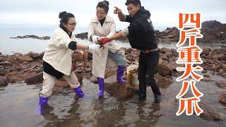 暴雨天养殖场跑出4斤大货，回家做美食告别女粉丝，摄影师都哭了