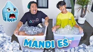 TANTANGAN MANDI PAKAI ES BATU - Superduper Ziyan