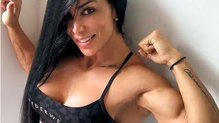 SHE WON'T STOP GROWING | Ana Cozar | Inspiring and motivation story | Female Bodybuilding Club