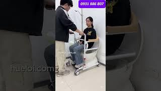 Ghế đa năng nâng hạ người già yếu