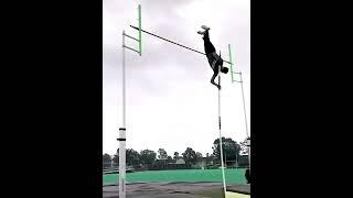 CHRIS SAMPY makes it look so easy 