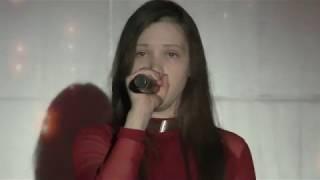 Поёт Валерия Денисова. "Там нет меня".