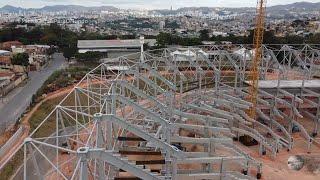 ARENA MRV VEJA O LOCAL EXATO ONDE ARQUIBANCADA FAZ CURVA NA ANTIGA RAPINHA..