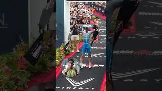 Watching Patrick Lange the fastest Men’s 2024 Vinfast IRONMAN World Champion #IRONMANtri #Kona2024