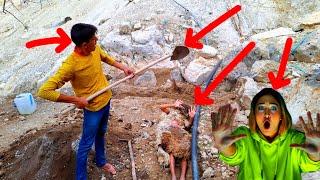 The decision to build a house with the cave girl