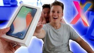 SURPRISING MY ROOMMATE WITH AN IPHONE X