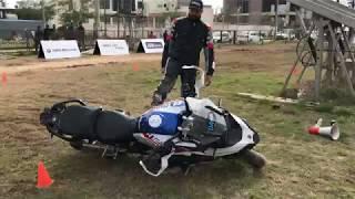 BMW GS 1250: Easiest ways to "LIFT" the heavy adventure motorcycles