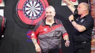 Werfen wie ein Profi:  Drei Tipps von Phil Taylor