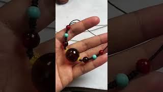 琥珀鎖骨鏈這樣搭配也是很美的#琥珀 #缅甸琥珀