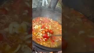 Вот такую вкуснятину у меня готовит любимый муж.  Шурпа. Очень вкусно 