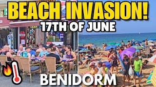 Benidorm - Levante Beach FLOODED with Tourists!┃Scorching Weather! 