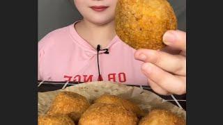 *FriedBalls *ASMR Eating (NO TALKING) / Ksuffka ASMR