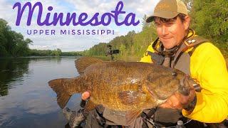 River SMALLMOUTH 19.6 inch average