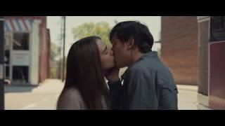 Paper Towns Kissing Scene: Cara and Natt Wolf