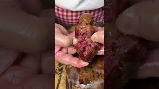 纯肉做的香肠 没有淀粉，掰开一瞬间肉质清晰，咬一口特别的满满的腊香味，喜欢的快点来哟#抖音美食推荐官 #美食 #正宗农家腊肉 #太好吃了