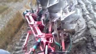 MOV026