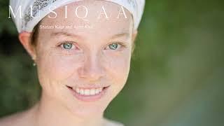 Snatam Kaur and Ajeet Kaur ⋄ Sacred music III