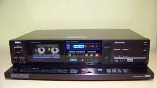 Aiwa AD-R550 cassette tape deck player. (abc)