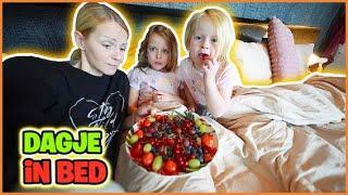 DAGJE iN BED MET DE MEiDEN | Bellinga Vlog #3031