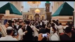 İsrail işgali giderek artıyor. El halil' de cami içinde ayin yaptılar