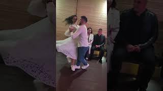 Біла хмара,чорна хмара - Автор слів та музики  Юрій Сошальський. Весілля 2025 гурт Візит