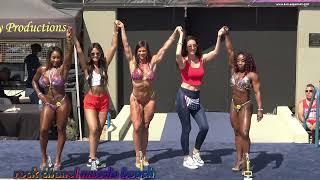 women compete at venice muscle beach